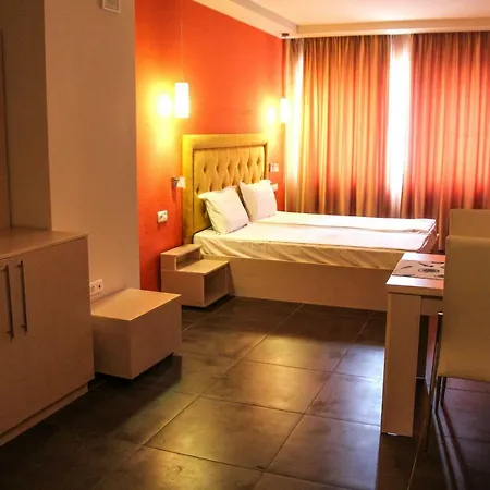 Private In Dolce Vita Sunshine Hotel