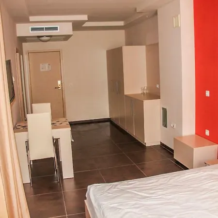Private In Dolce Vita Sunshine Varna